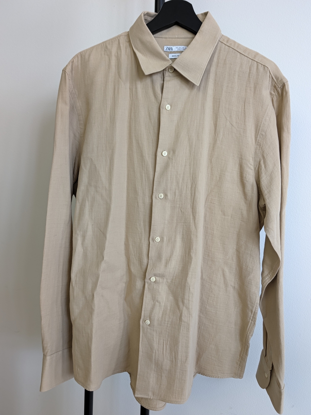 Zara Men’s Long-Sleeve Button-Up Shirt in Beige